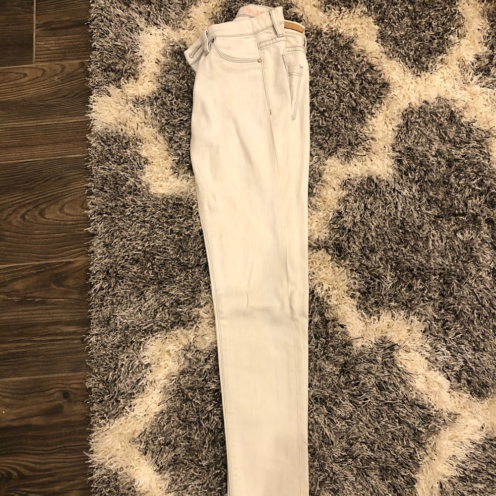 Blank NYC white wash skinny jeans